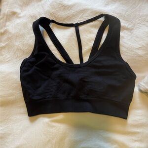 Black Seamless Racerback Sports Bra